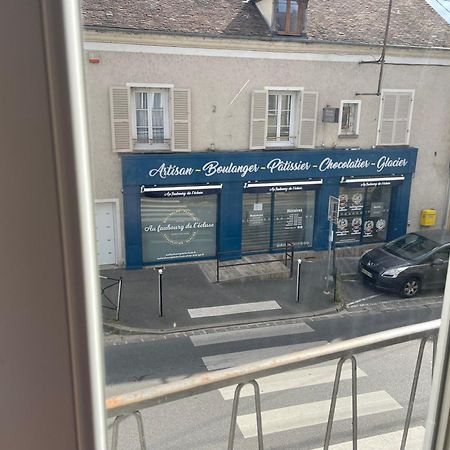 Grand T2 Renove - Bord Du Canal - Commerces A Pied Moret-sur-Loing Exterior photo